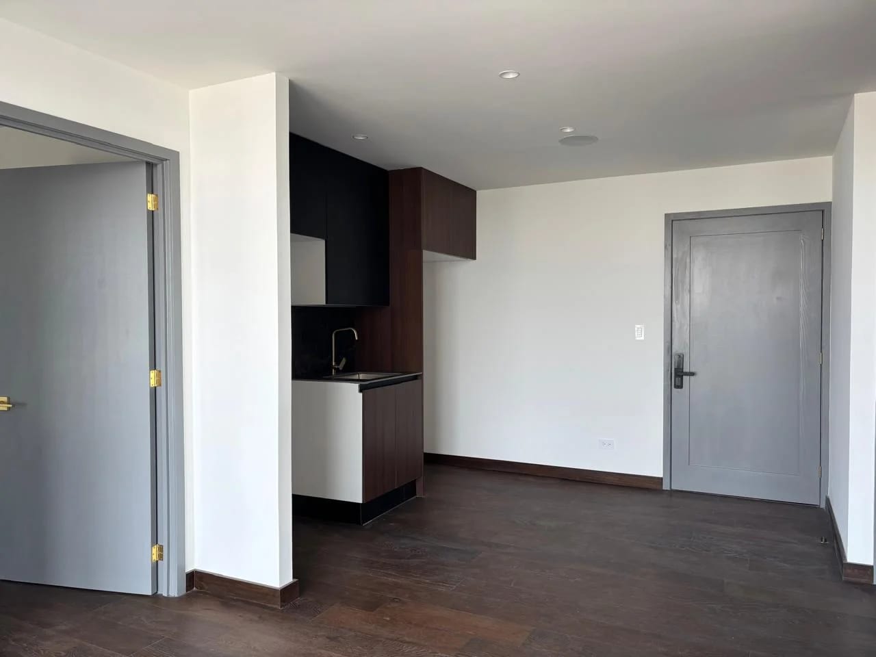 Apartamento en Venta ATARAH, zona 10 — foto 2 de 7