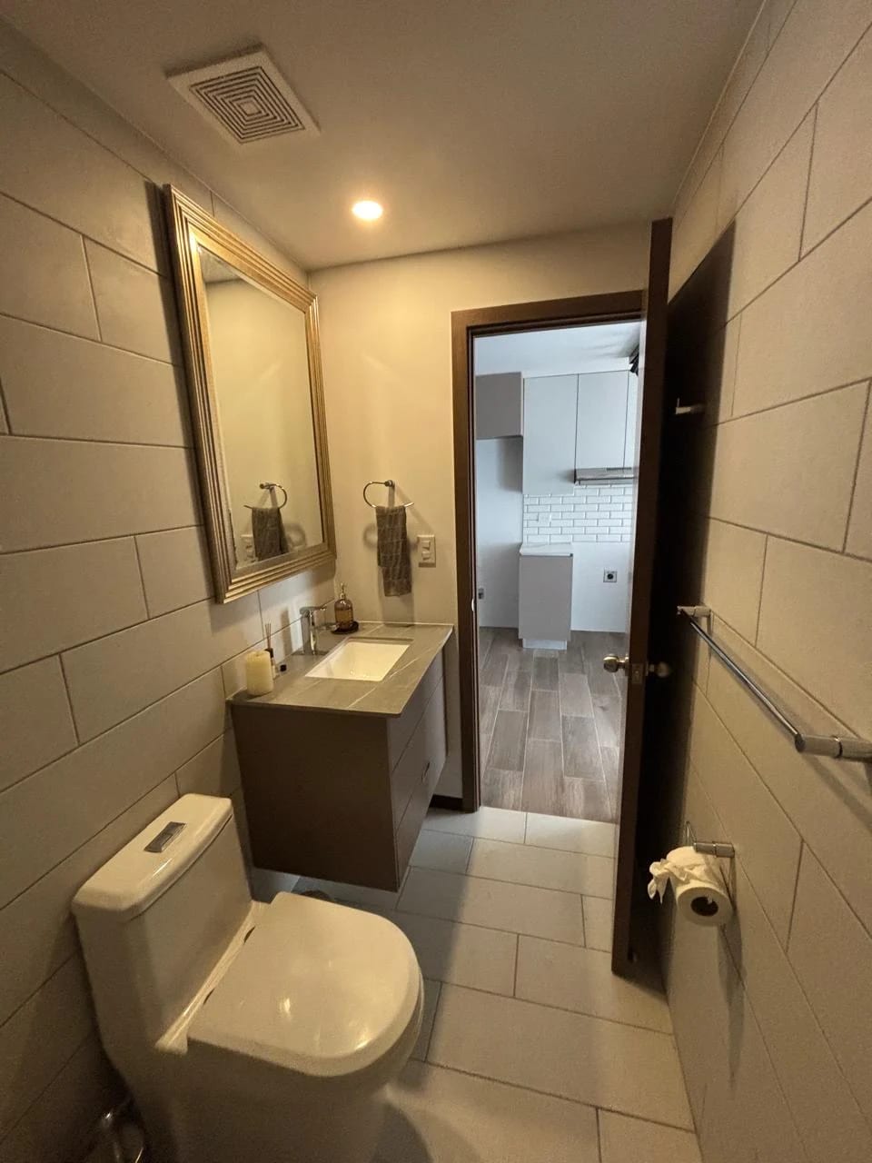 Apartamento en Alquiler, BIKO zon a 1035 Metros² 1 Parqueo 1 Dormito — foto 5 de 11
