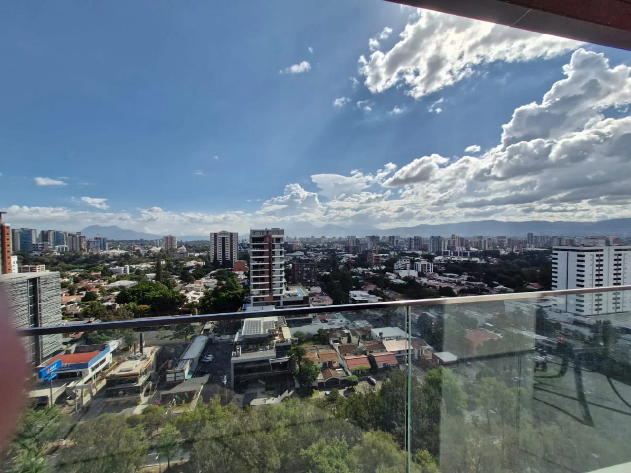 Apartamento en Venta, GAURA zona 15 — foto 2 de 12