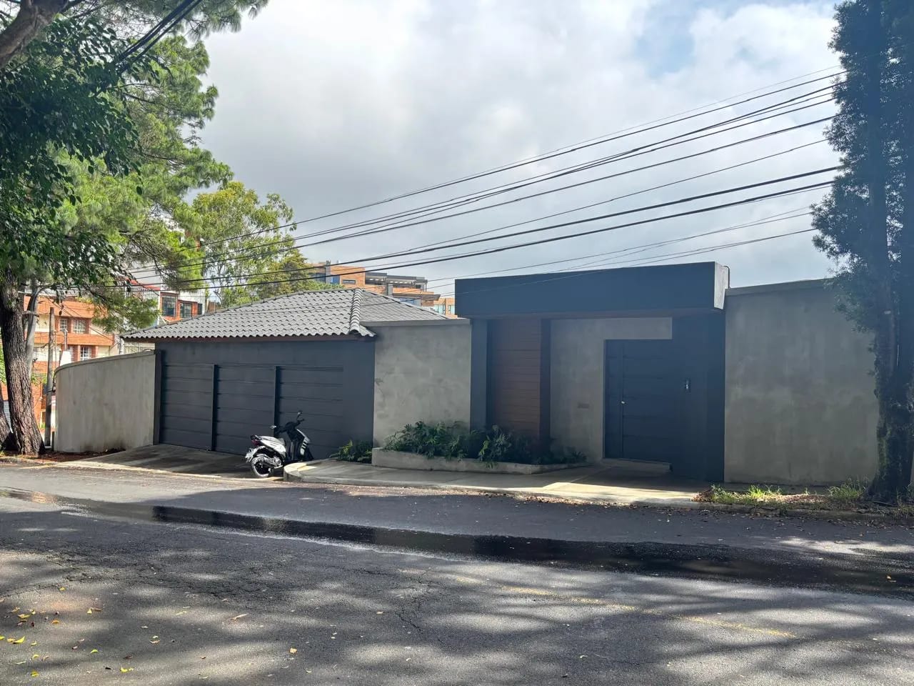Casa en Venta OAKLAND, Zona 10 — foto 1 de 17