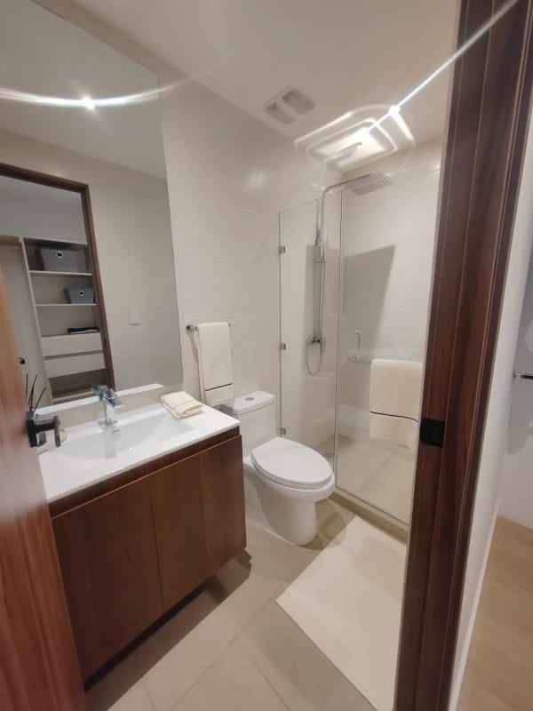 EDIFICIO DE APARTAMENTOS VIANA, Zona 10 — foto 2 de 11