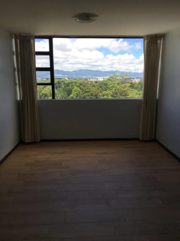 Apartamento en Venta, Edificio Santorini I, Zona 14 — foto 1 de 10