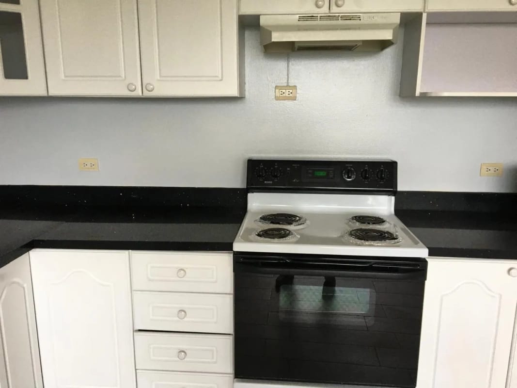 Apartamento en Venta, Edificio Santorini I, Zona 14 — foto 8 de 10
