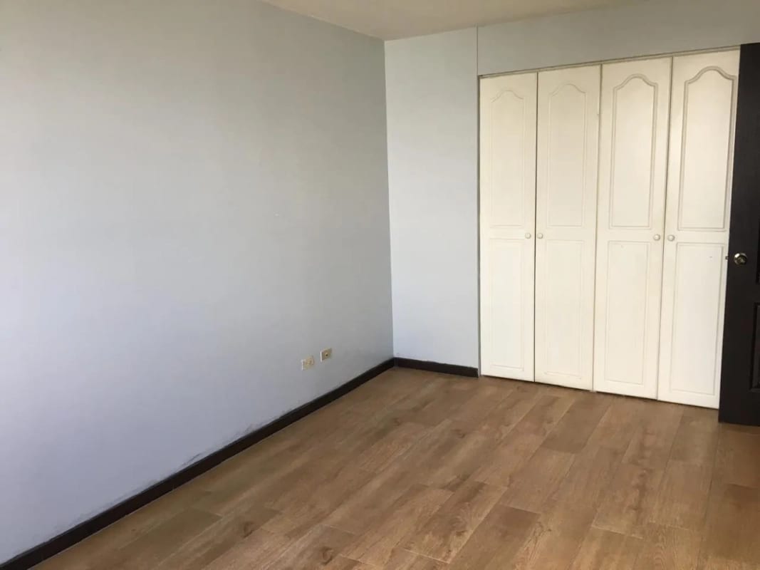 Apartamento en Venta, Edificio Santorini I, Zona 14 — foto 4 de 10